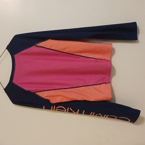 Calvin Klein Rashguard - Picture 2 of 3